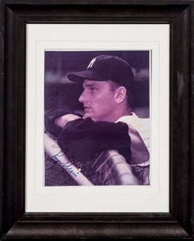 Roger Maris Autographed Framed 8x10 Photo(PSA/DNA)